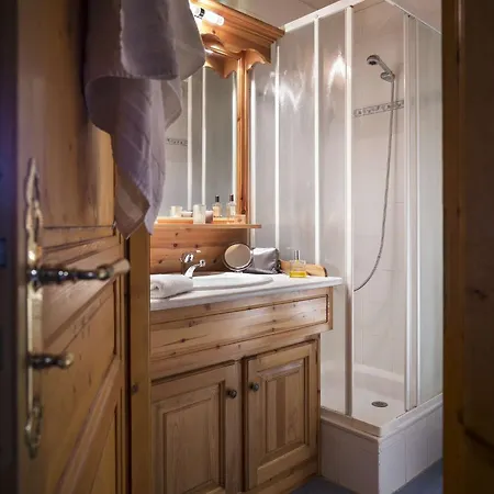 Apart-hotel Le Chalet Du Vallon